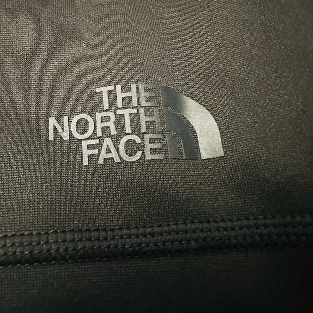 The North Face Men's Black Full-Zip Hooded Jacket Mens Small